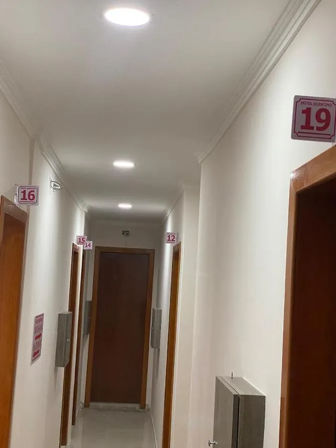 Hotel Quintino - Metro Se -Localizado No Coracao De Sao Paulo Proximo Ao Bras E 25 De Marco Com Estacionamento No Local Gratis
