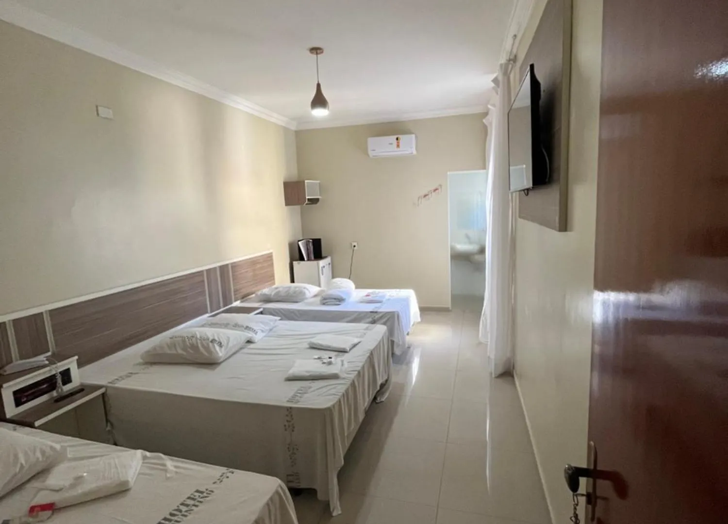 Hotel Quintino - Metro Se -Localizado No Coracao De Sao Paulo Proximo Ao Bras E 25 De Marco Com Estacionamento No Local Gratis