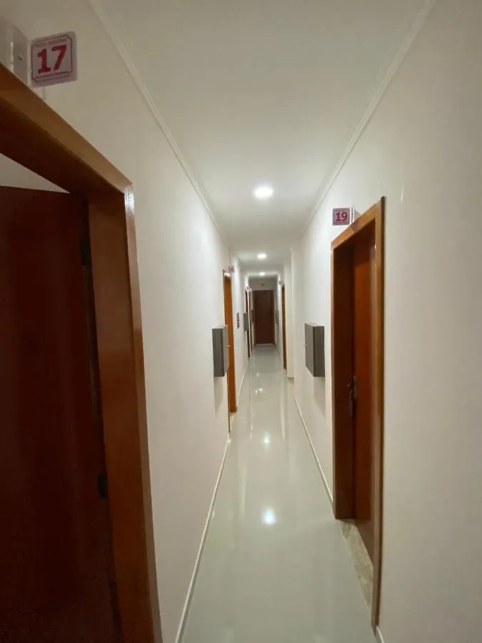 Hotel Quintino - Metro Se -Localizado No Coracao De Sao Paulo Proximo Ao Bras E 25 De Marco Com Estacionamento No Local Gratis