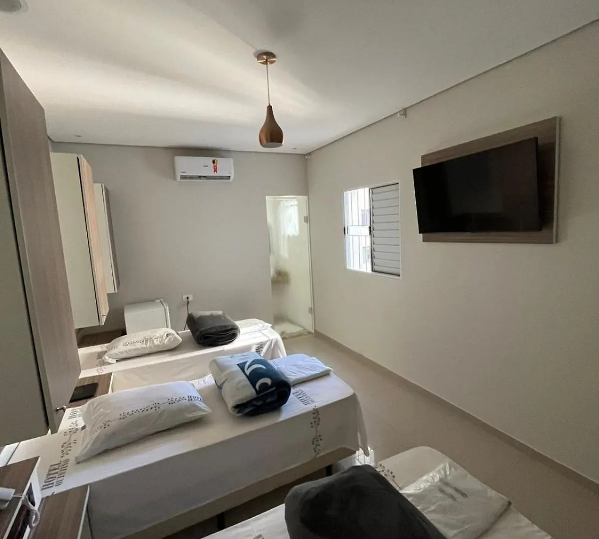 Hotel Quintino - Metro Se -Localizado No Coracao De Sao Paulo Proximo Ao Bras E 25 De Marco Com Estacionamento No Local Gratis